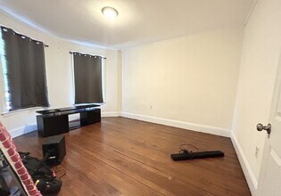 692 Columbia Rd in Boston, MA - Building Photo - Building Photo