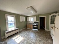 716 W Front St photo'