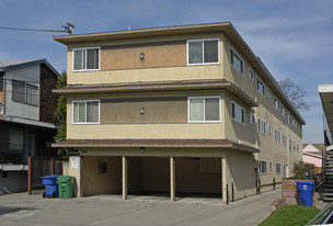 2211 San Antonio Ave in Alameda, CA - Building Photo