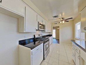 9256 Swinton Ave in Los Angeles, CA - Building Photo - Building Photo