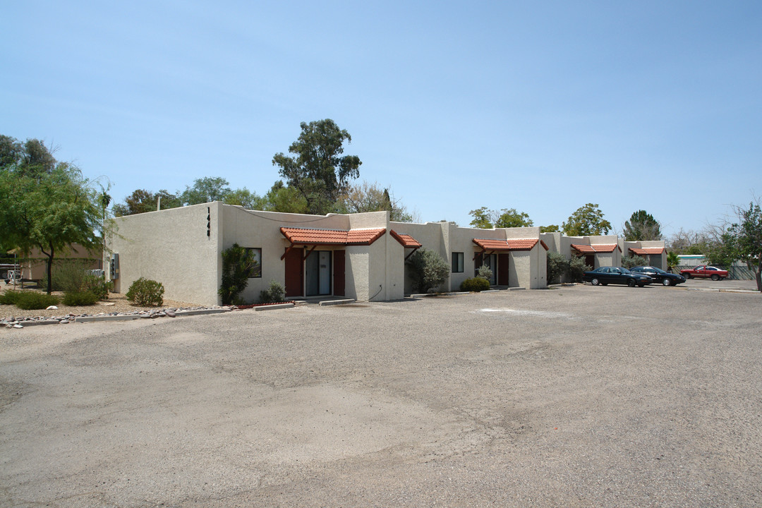 1448 W Kilburn St in Tucson, AZ - Building Photo