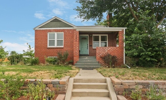 property at 3556 N Clayton St