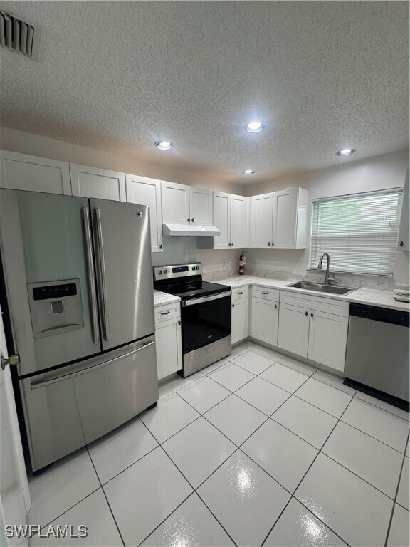 25 SE 23rd Pl in Cape Coral, FL - Building Photo - Building Photo