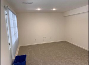 7574 Aspenpark Rd in Lorton, VA - Building Photo - Building Photo