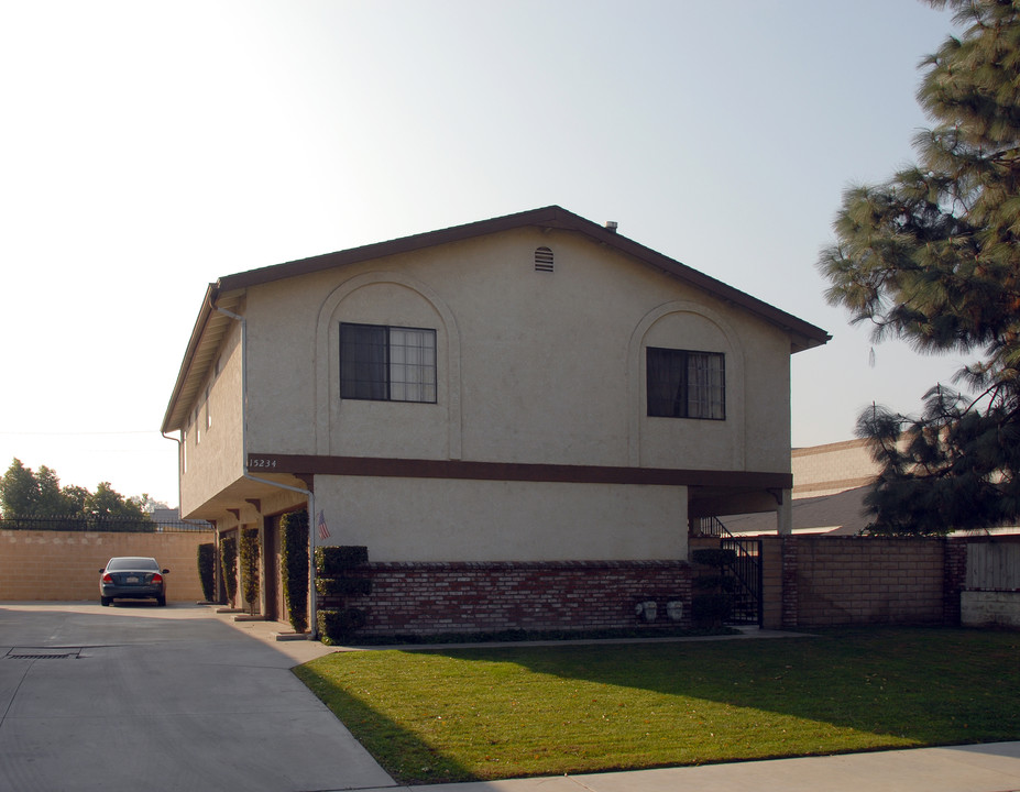 15234 Cadwell St in La Puente, CA - Building Photo