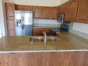 623 Zuni St, Unit D in Taos, NM - Building Photo - Building Photo