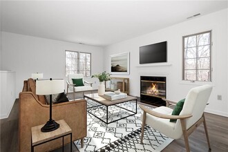 2802 Morgan Dr in Carmel, NY - Building Photo - Building Photo