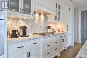 133 Hazelton Ave in Toronto, ON - Building Photo - Building Photo