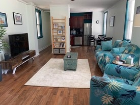 37 S Iowa Ave, Unit 7A in Atlantic City, NJ - Building Photo