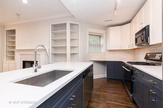 property at 1436 W Henderson St