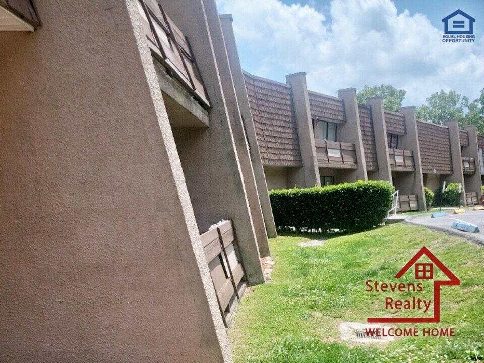 915 S Seminole Dr in Chattanooga, TN - Building Photo
