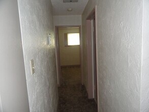 9020 Waverly Dr SW in Lakewood, WA - Building Photo - Building Photo