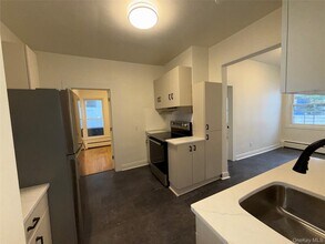 1 Delafield St in Poughkeepsie, NY - Building Photo - Building Photo