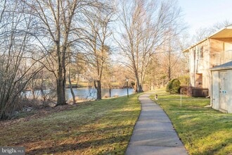 510 Old Forge Crossing in Devon, PA - Building Photo - Building Photo