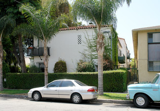 1833 Garfield Pl in Los Angeles, CA - Building Photo - Building Photo