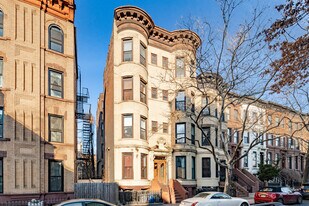 397 First St in Brooklyn, NY - Building Photo