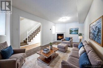 19 Parktree Dr in Vaughan, ON - Building Photo - Building Photo