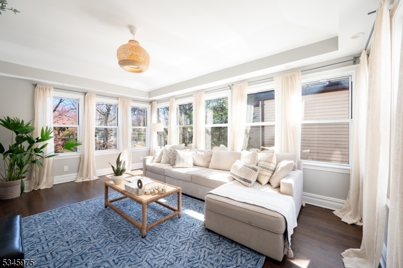 14 Laurel Pl in Montclair, NJ - Building Photo