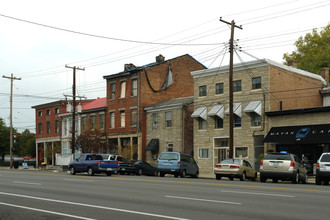 809 E Market St in Louisville, KY - Building Photo - Building Photo