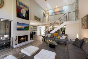 1479 Landings Cir in Sarasota, FL - Building Photo