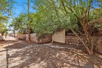 2709 N Florence St in El Paso, TX - Building Photo - Building Photo