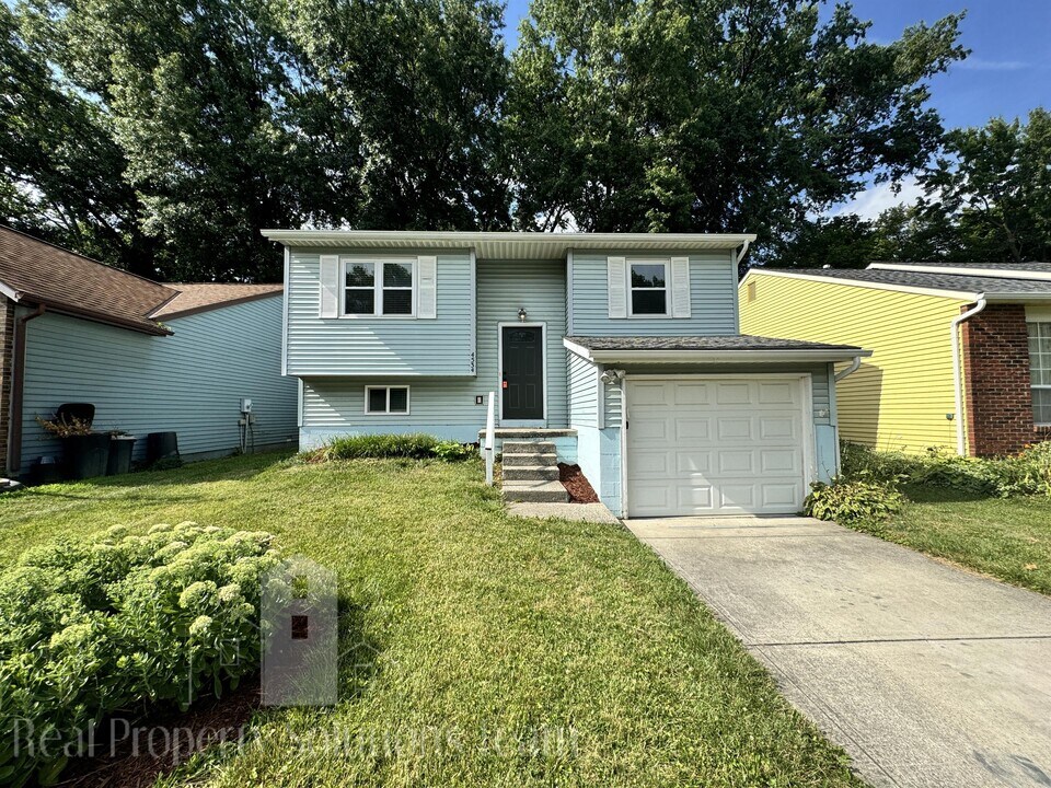 4534 Boca Ct in Columbus, OH - Building Photo