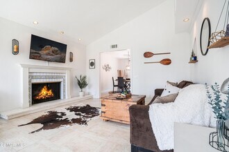 1154 Cardiff Cir in Thousand Oaks, CA - Building Photo - Building Photo
