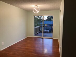 13415 129th Pl NE in Kirkland, WA - Building Photo - Building Photo