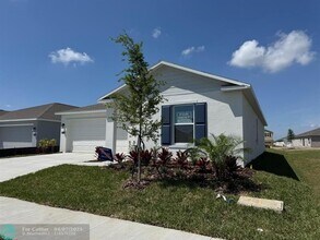 2704 PIONEER Trl in Eagle Lake, FL - Building Photo - Building Photo