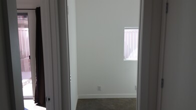 223 Dougram Ave in Las Vegas, NV - Building Photo - Building Photo