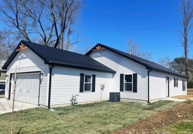 788 N Oolitic Dr in Bloomington, IN - Building Photo - Building Photo