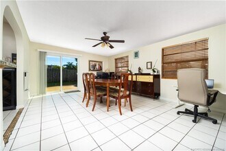 656 SE Ron Rico Terrace in Port St. Lucie, FL - Building Photo - Building Photo