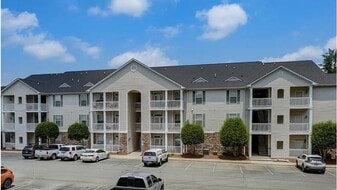 3010 Winston Dr in Burlington, NC - Building Photo