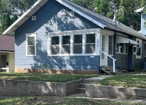 1819 W Horne Ave, Unit 1819 in Sioux City, IA - Building Photo