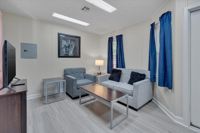 4217 Neal Rd in Durham, NC - Building Photo - Building Photo