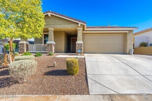 10648 W Eucalyptus Rd in Peoria, AZ - Building Photo