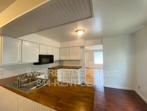 2035 Hicks Dr in Evansville, IN - Building Photo - Building Photo