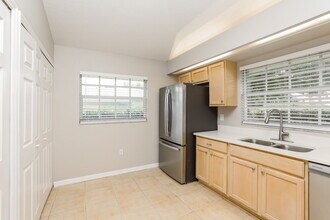 4863 Treasure Cay Rd in Tavares, FL - Building Photo - Building Photo