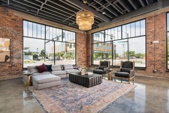 Bottlehouse on Main in Fort Worth, TX - Building Photo - Building Photo