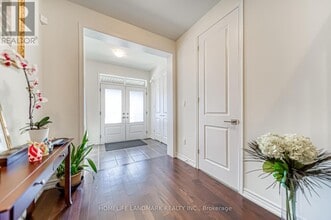 294 Valermo Dr in Toronto, ON - Building Photo - Building Photo