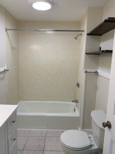 177 West St in Hatfield, MA - Building Photo - Building Photo