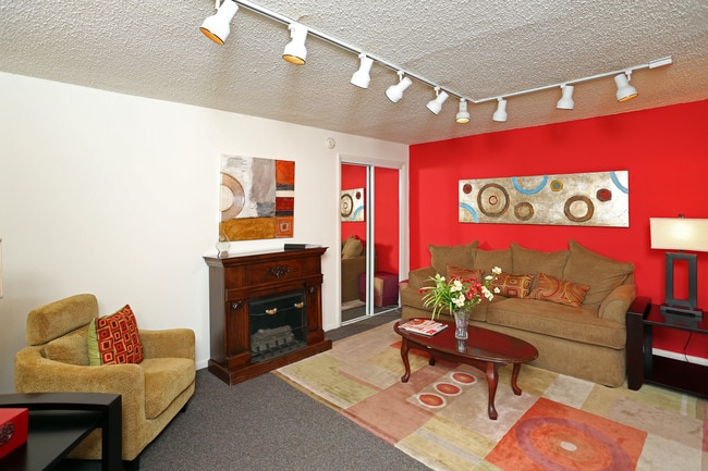 Cedar Glen Apartments in Philadelphia, PA - Foto de edificio - Interior Photo