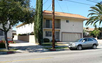 407 S Adams St in Glendale, CA - Building Photo - Building Photo