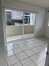 247 Beach Walk, Unit 801 in Honolulu, HI - Building Photo - Building Photo