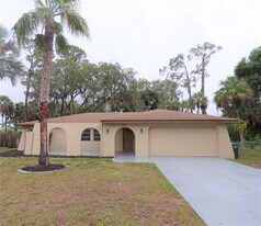 22221 Little Falls Ave in Port Charlotte, FL - Building Photo