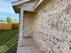 14910 Parkway Center Ave in Oklahoma City, OK - Building Photo - Building Photo