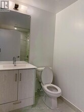 180 Front St E in Toronto, ON - Building Photo - Building Photo