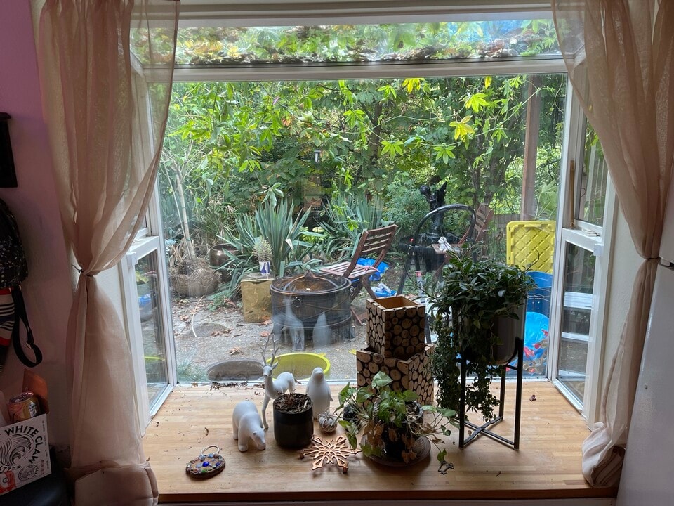 2111 17th Ave S in Seattle, WA - Building Photo