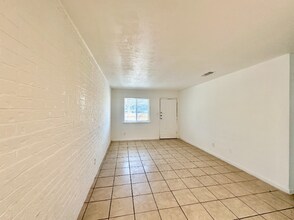 8212 Sam Rayburn Dr in Austin, TX - Building Photo - Building Photo
