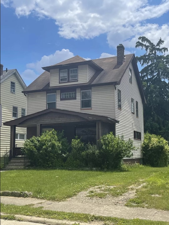 12700 Christine Ave in Garfield Heights, OH - Building Photo